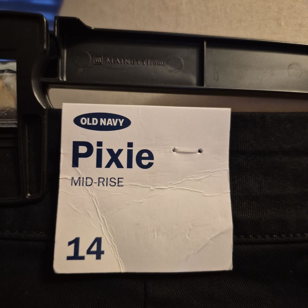 Old Navy Pixie Mid-Rise Pants